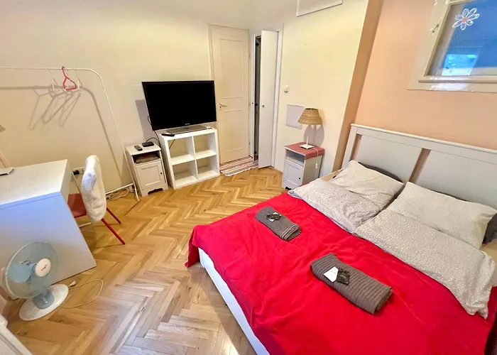 Jazzy Vibes Parliament Rooms And Ensuites Budapest